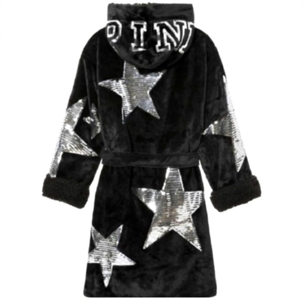 PINK VS RARE STAR BLING ROBE
XS/S - Picture 2 of 7